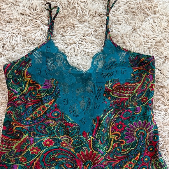 Vintage Victoria's Secret Paisley Slip - Picture 3 of 6